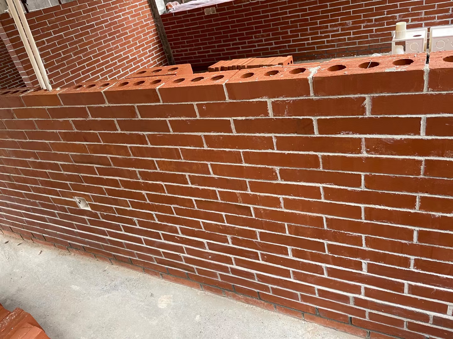 益陽(yáng)市湘陶建筑材料有限公司,益陽(yáng)實(shí)心燒結(jié)磚銷售,古建磚瓦銷售,文化磚哪里好