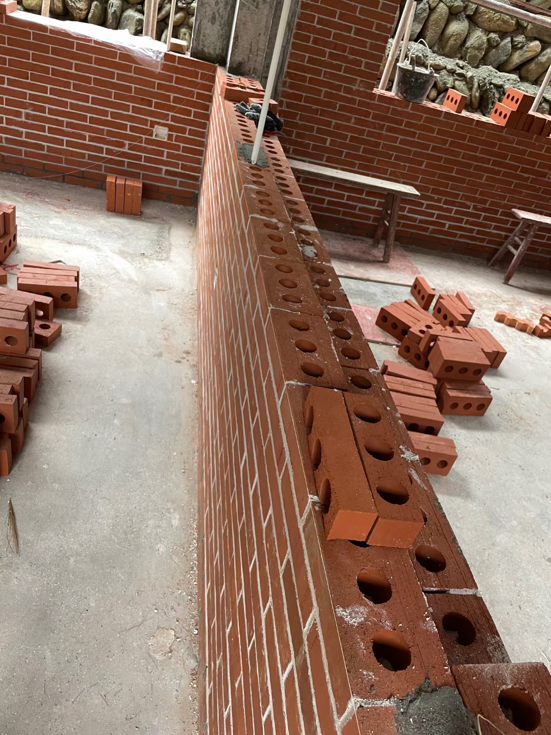 益陽(yáng)市湘陶建筑材料有限公司,益陽(yáng)實(shí)心燒結(jié)磚銷售,古建磚瓦銷售,文化磚哪里好